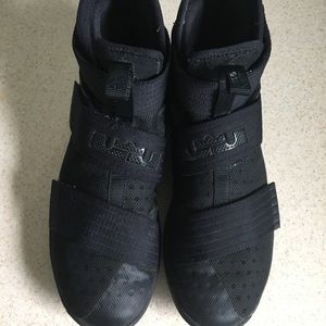 Nike Lebrun Soldier 10 Black Space